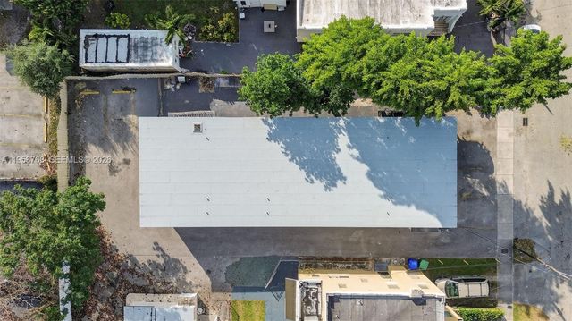 1736 NW 19th Street, Miami, FL 33125
