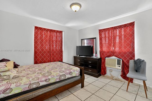 1736 NW 19th Street, Miami, FL 33125