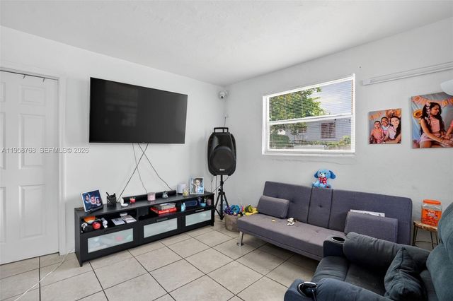 1736 NW 19th Street, Miami, FL 33125