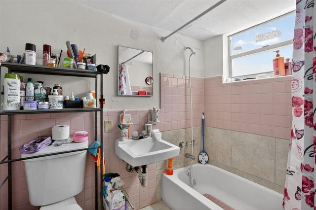 1736 NW 19th Street, Miami, FL 33125
