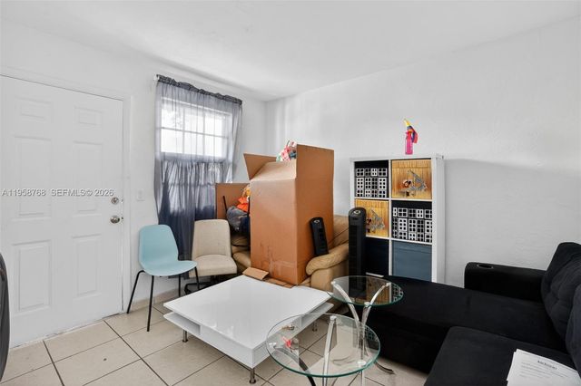 1736 NW 19th Street, Miami, FL 33125