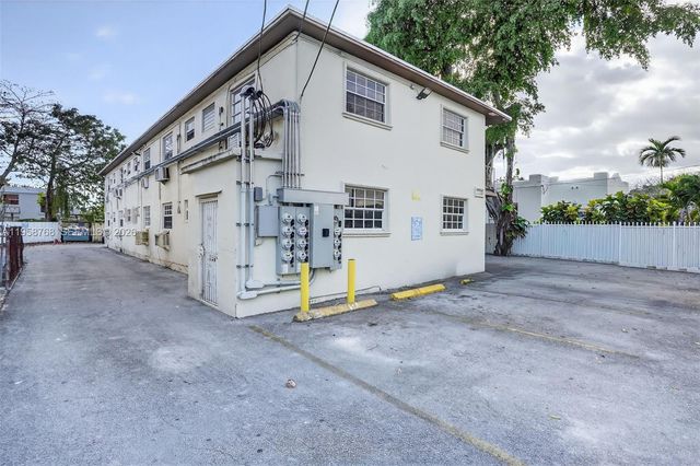1736 NW 19th Street, Miami, FL 33125