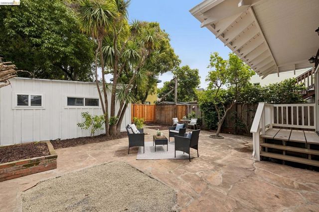5360 James Ave, Oakland, CA 94618