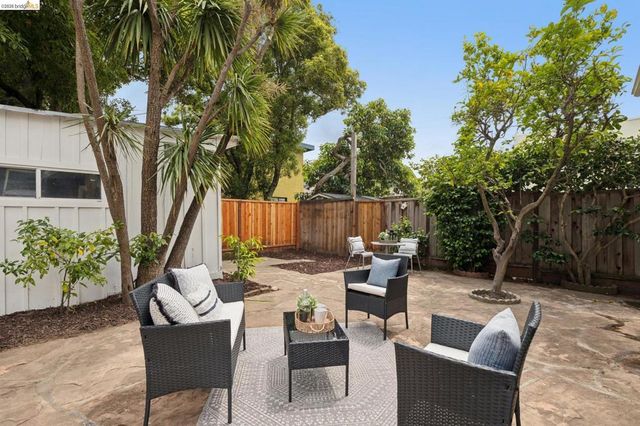 5360 James Ave, Oakland, CA 94618
