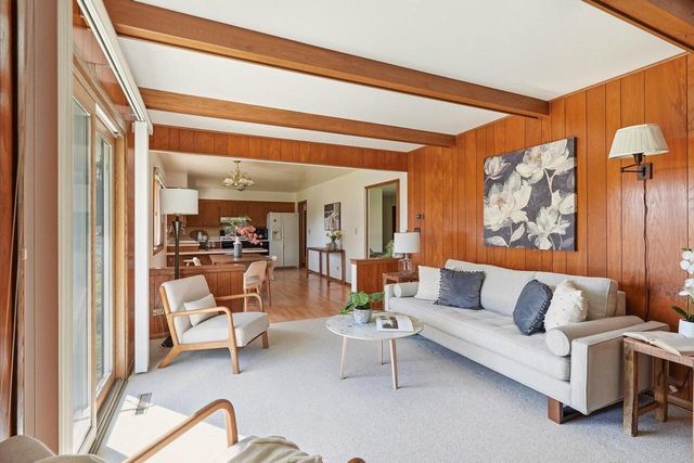 W215N10122 Hickory DRIVE, Colgate, WI 53017