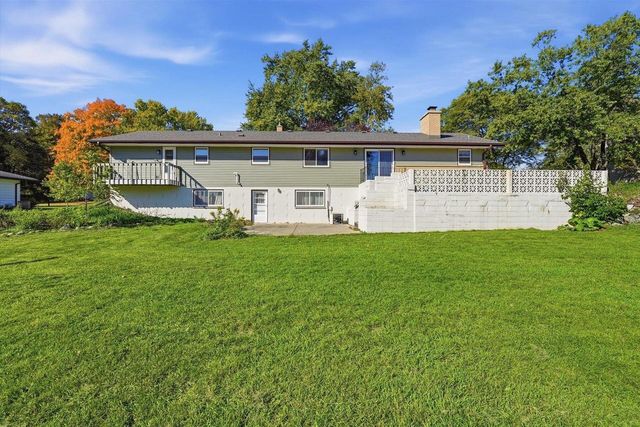 W215N10122 Hickory DRIVE, Colgate, WI 53017