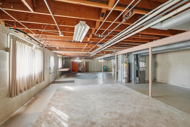 W215N10122 Hickory DRIVE, Colgate, WI 53017