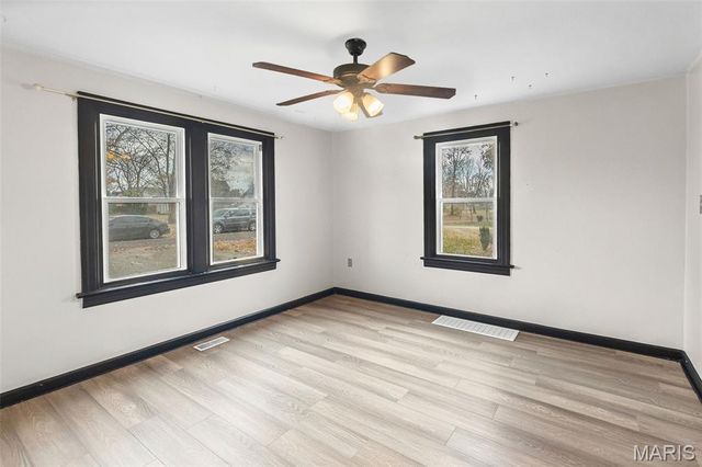 121 N 49th Street, Belleville, IL 62226