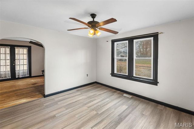 121 N 49th Street, Belleville, IL 62226