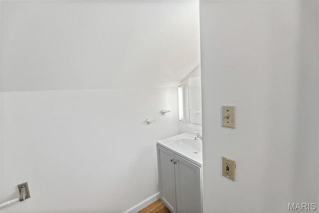 121 N 49th Street, Belleville, IL 62226