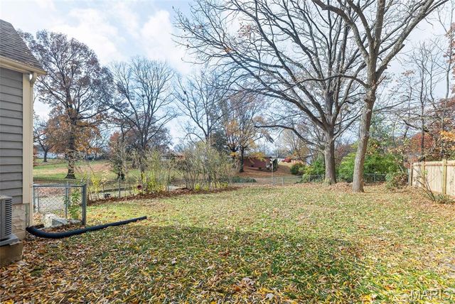 121 N 49th Street, Belleville, IL 62226