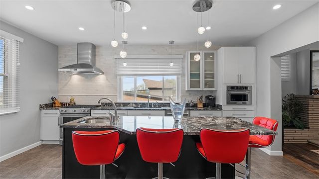 347 BAILEY AVE, Mt Washington, PA 15211