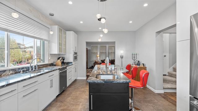 347 BAILEY AVE, Mt Washington, PA 15211