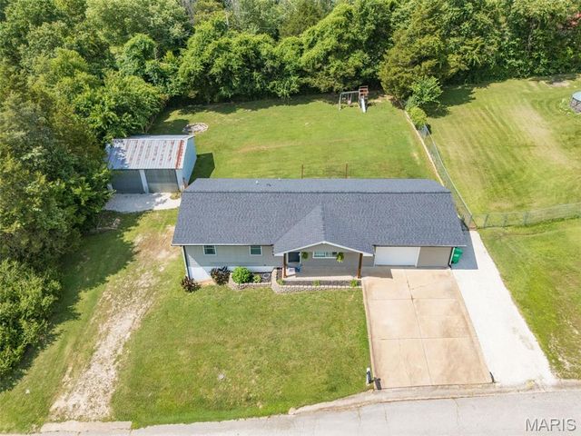 105 Meadow Lane, Festus, MO 63028