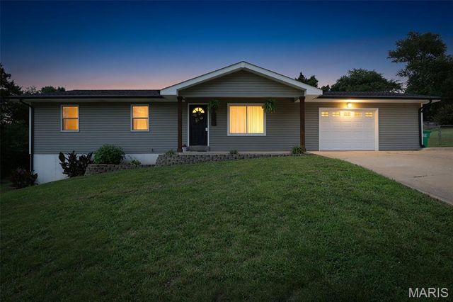 105 Meadow Lane, Festus, MO 63028