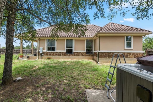 437 Balch RD, Elgin, TX 78621