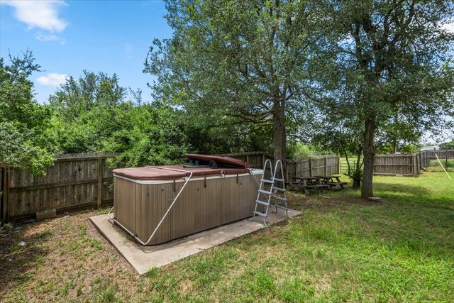 437 Balch RD, Elgin, TX 78621