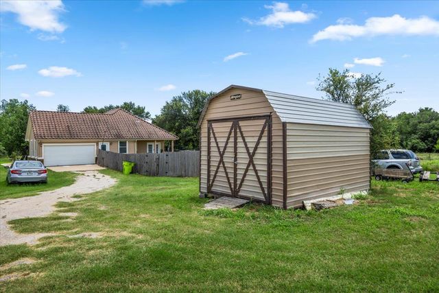 437 Balch RD, Elgin, TX 78621