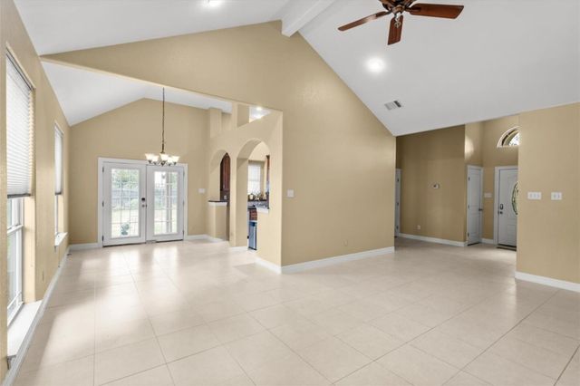 437 Balch RD, Elgin, TX 78621