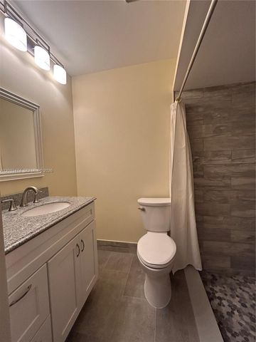539 Briarwood Cir 2-57, Hollywood, FL 33024