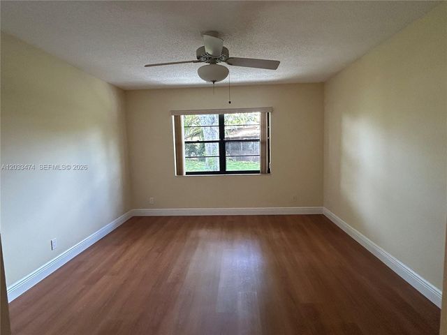 539 Briarwood Cir 2-57, Hollywood, FL 33024