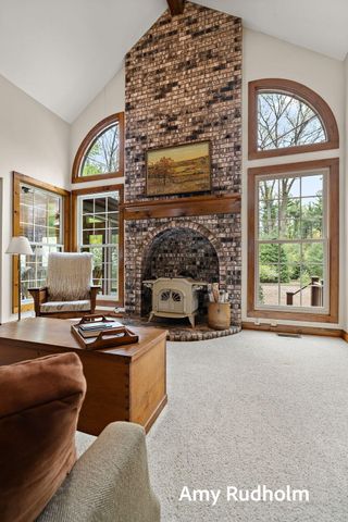 5235 Oakdale Drive, Blendon Twp, MI 49426
