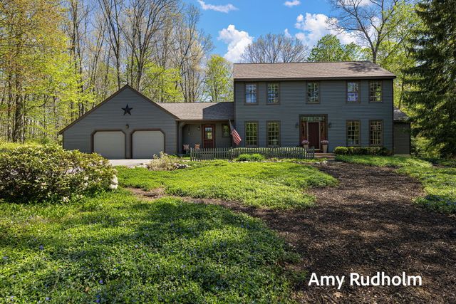 5235 Oakdale Drive, Blendon Twp, MI 49426