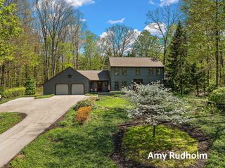 5235 Oakdale Drive, Blendon Twp, MI 49426