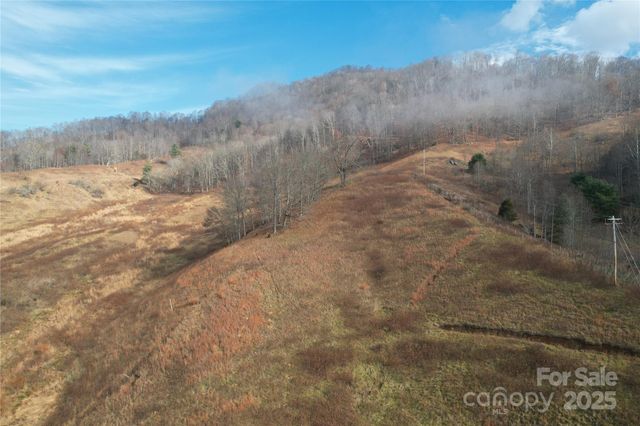 385 Fork Mountain Road, Bakersville, NC 28705