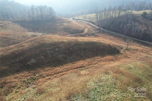 385 Fork Mountain Road, Bakersville, NC 28705