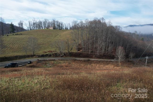 385 Fork Mountain Road, Bakersville, NC 28705