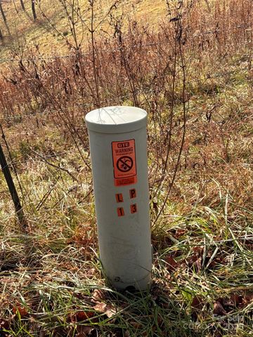 385 Fork Mountain Road, Bakersville, NC 28705