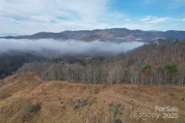 385 Fork Mountain Road, Bakersville, NC 28705