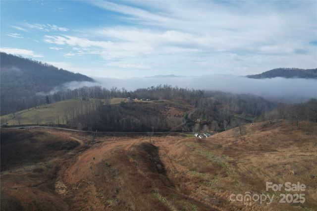 385 Fork Mountain Road, Bakersville, NC 28705