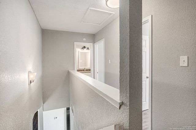 10023 Amber Field, San Antonio, TX 78245