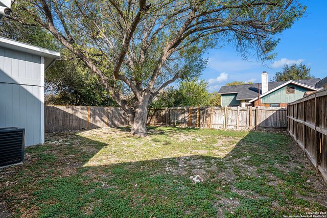 10023 Amber Field, San Antonio, TX 78245