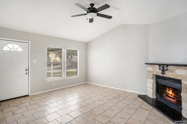 10023 Amber Field, San Antonio, TX 78245