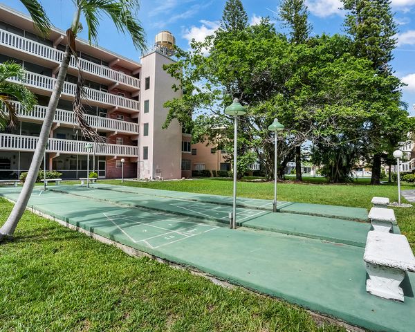 180 NE 12th Avenue 15E, Hallandale Beach, FL 33009