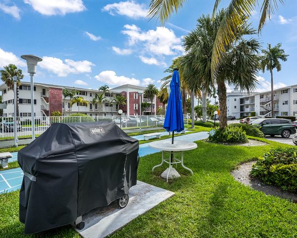 180 NE 12th Avenue 15E, Hallandale Beach, FL 33009