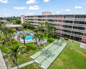 180 NE 12th Avenue 15E, Hallandale Beach, FL 33009