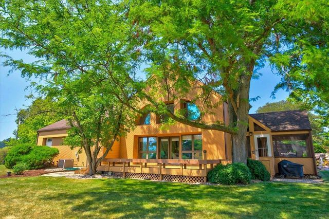 2532 Bigler Circle, Verona, WI 53593
