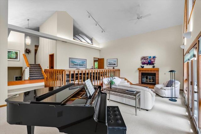 2532 Bigler Circle, Verona, WI 53593