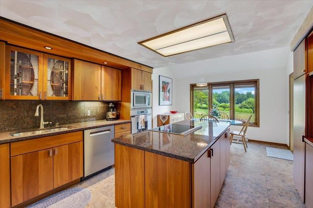 2532 Bigler Circle, Verona, WI 53593