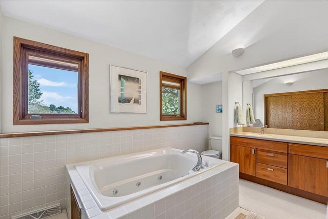 2532 Bigler Circle, Verona, WI 53593