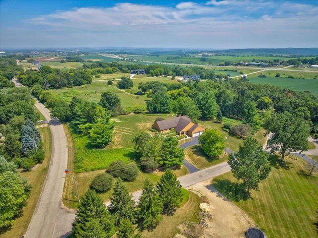 2532 Bigler Circle, Verona, WI 53593