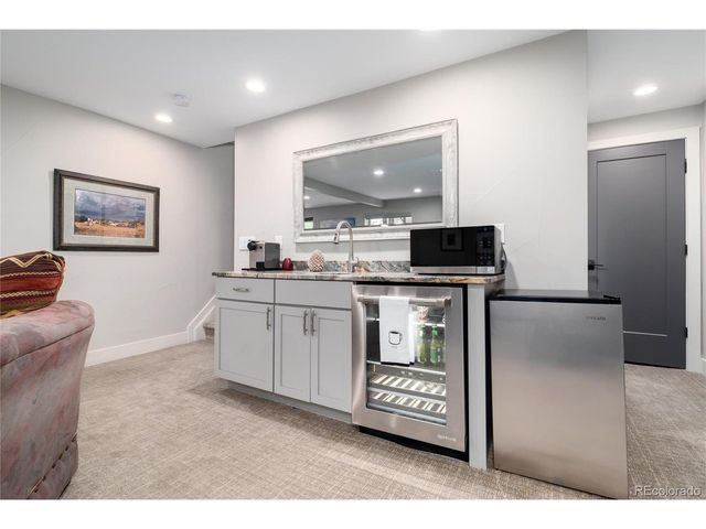 6 Bradbury Ln, Littleton, CO 80120