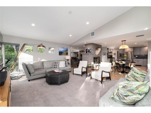 6 Bradbury Ln, Littleton, CO 80120