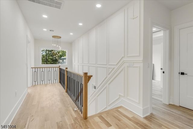 7 Sunset Dr, Millburn Twp., NJ 07041