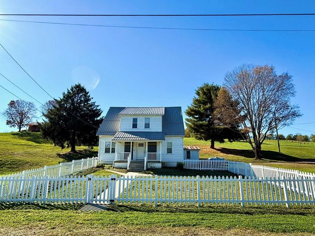 2165 Tent Road NE, Lancaster, OH 43130