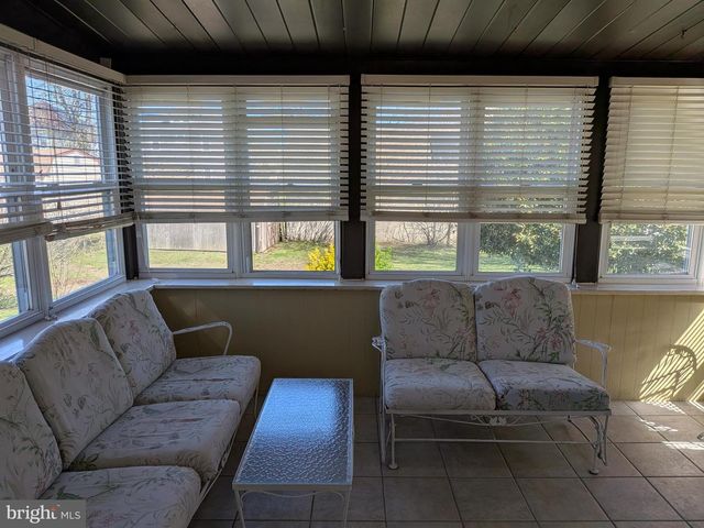 443 GREENWICH AVE, Paulsboro, NJ 08066